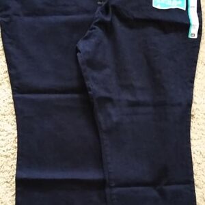 NWT Women's Lee Relaxed Fit Jeans, Size 30WP